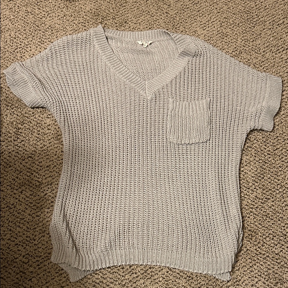 BiBi Gray Short Sleeve Knit Top